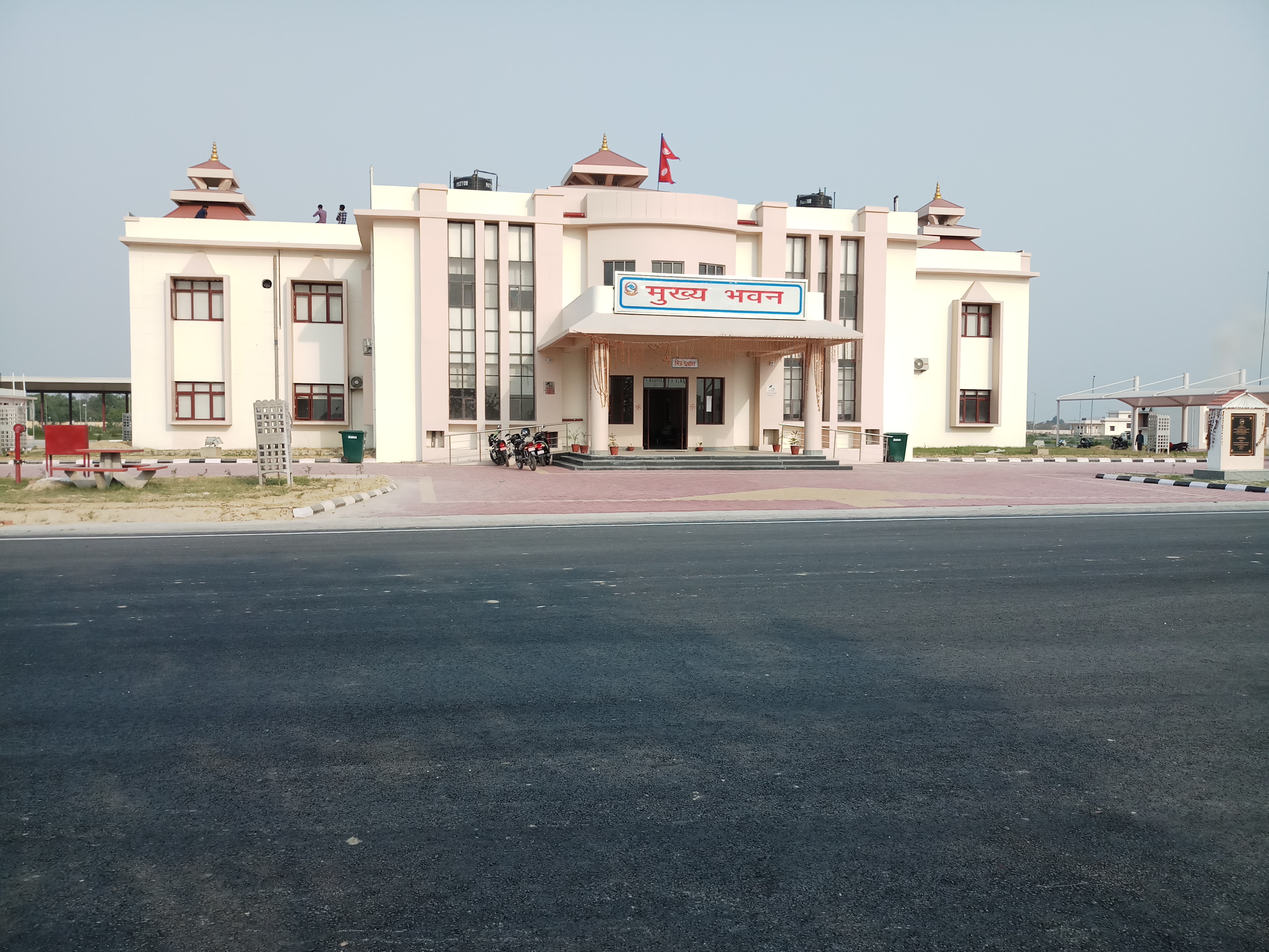 वीरगन्ज नाकाबाट इभीको आयातमा एक सय ३६ प्रतिशतको वृद्धि